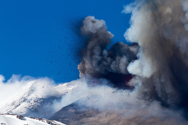 Wybuch wulkanu Etna - Zdjęcie, obraz