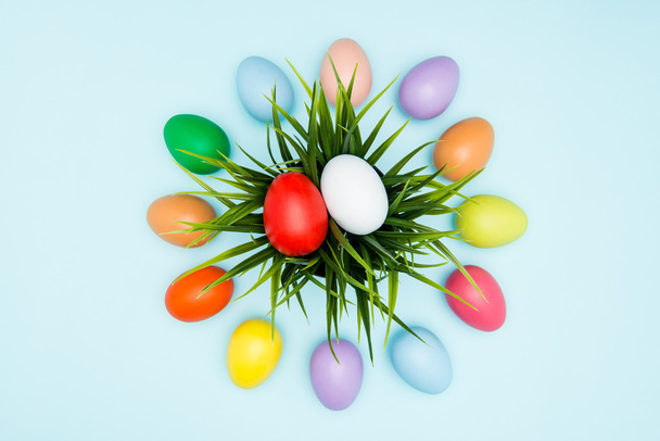 Colorful easter eggs arranged in a circular - Foto, Imagem
