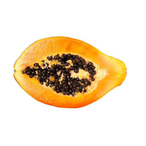 rijp papaya geïsoleerd op witte achtergrond - Foto, afbeelding