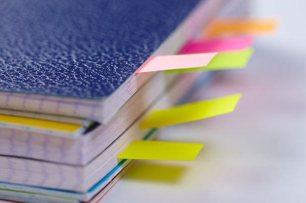 Quaderni aziendali con schede colorate
 - Foto, immagini
