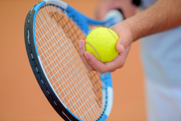 tennis ball and racket - Fotoğraf, Görsel