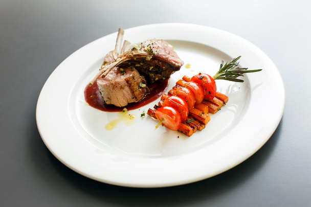lamb chops on plate - Foto, Imagem