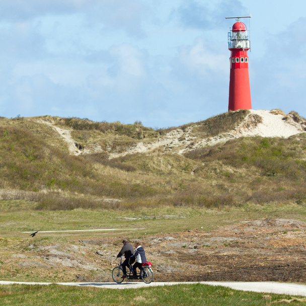Un vélo tandem sur Schiermonnikoog (Hollande)
) - Photo, image