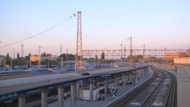 Σιδηροδρομικός Σταθμός του Dnepropetrovsk - Πλάνα, βίντεο