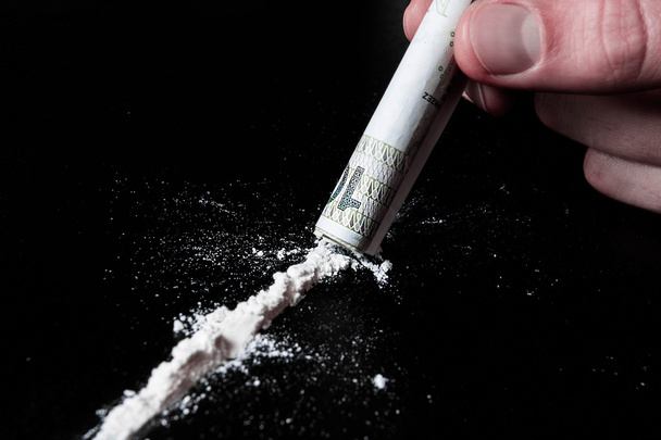 Kokain und Geld auf dem Tisch - Foto, Bild