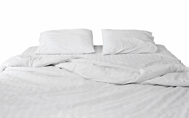 fehér ágynemű és párna elszigetelt fehér background - Fotó, kép
