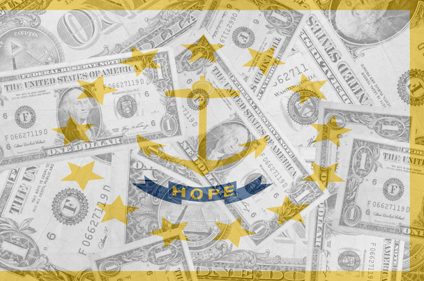 Etat américain de l'île de Rhode drapeau avec des billets en dollars transparents
 - Photo, image
