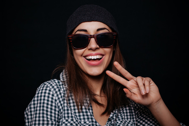 Hipster teenage girl with beanie hat  - Foto, Imagen