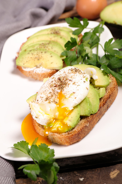sandwiches with avocado and egg - Foto, Imagem