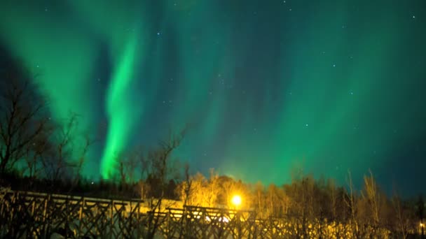 Zorza polarna w norweskim niebo - Materiał filmowy, wideo