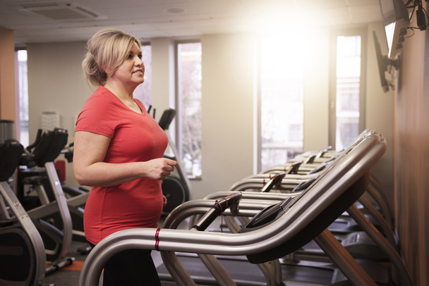 Mature woman running at the gym - Photo, Image