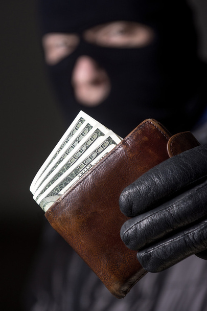 Man holding the money - Foto, immagini