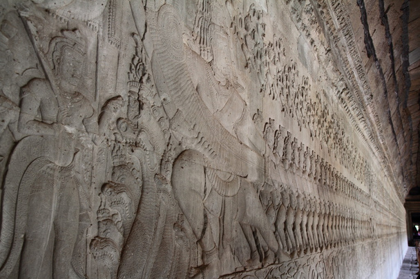 Alivio de la Quemadura del Océano de Leche en Angkor Wat en Siem Reap, Camboya
 - Foto, Imagen
