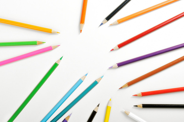 lápis de cor sobre fundo branco - Foto, Imagem