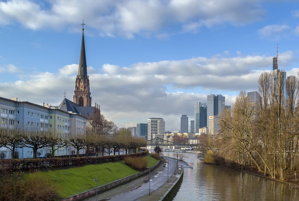 Blick auf die Dreikönigskirche, Frankfurt - Foto, Bild