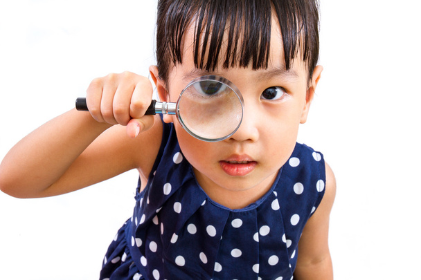 Asian Little Chinese Girl Holding Magnifying Glass  - Foto, afbeelding