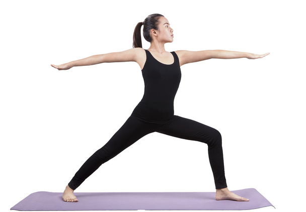 retrato de mujer asiática vistiendo traje negro sentado en yoga
  - Foto, imagen
