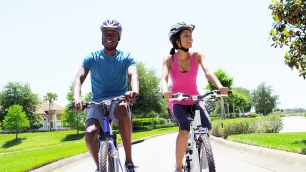 couple riding their bicycles in park - Footage, Video