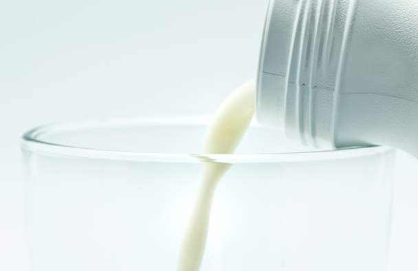 Молоко и стекло
 - Фото, изображение