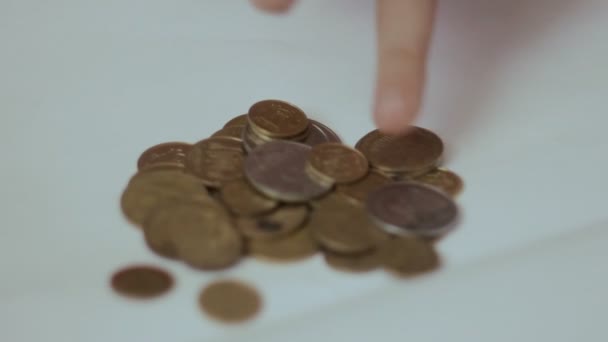 Clipartów dzieci liczą pieniądze gromadzone - Materiał filmowy, wideo