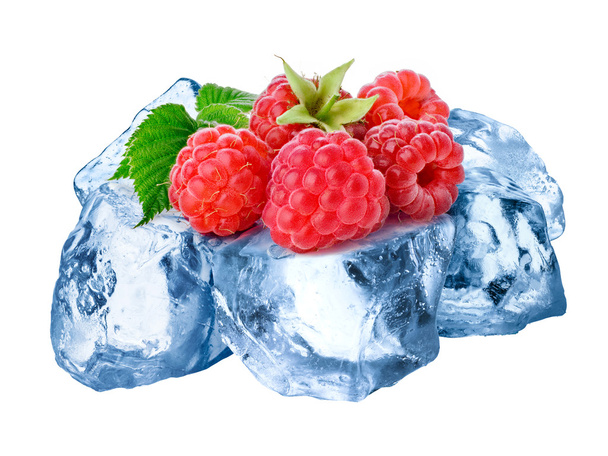 Frambuesas congeladas aisladas
 - Foto, imagen