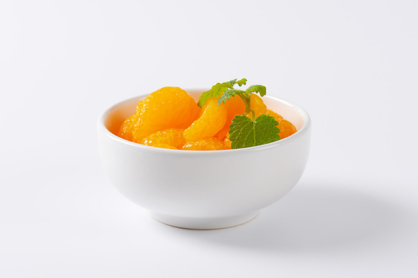 peeled tangerine segments - Фото, изображение