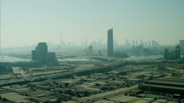 vista aérea do horizonte da cidade de Dubai
 - Filmagem, Vídeo