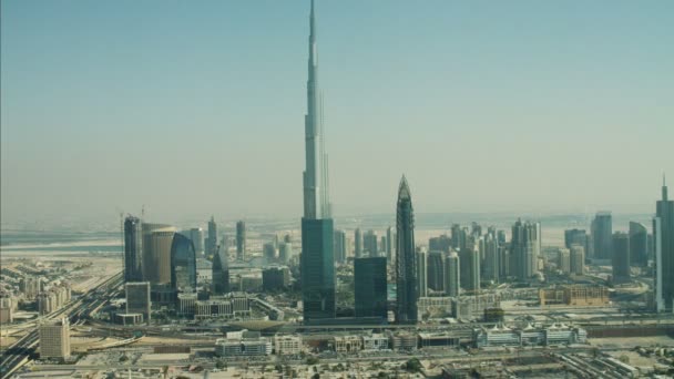 Dubai városára, a Burj Khalifa felhőkarcoló - Felvétel, videó