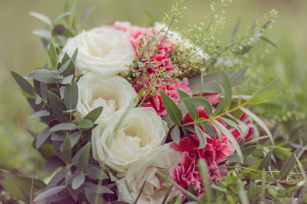 Vintage bouquet with white and marsala flowers - Foto, Imagen