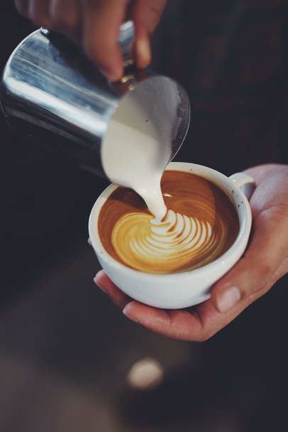 coffee latte art in coffee shop - Foto, afbeelding