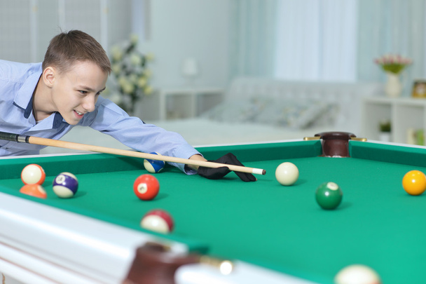 cute boy playing billiard - Zdjęcie, obraz