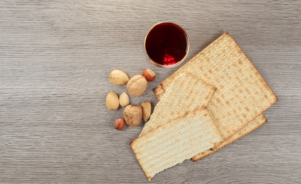 matzoh żydowskiej Paschy chleb tory - Zdjęcie, obraz