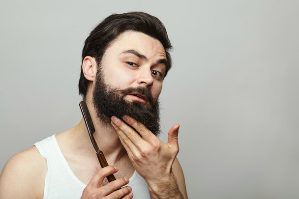 Man Cutting Beard - Foto, Imagem