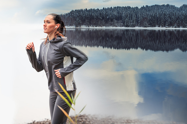 bir koşu kadın - Fotoğraf, Görsel