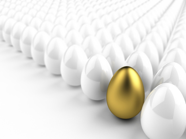 Um ovo dourado entre os brancos, conceito de Páscoa
 - Foto, Imagem