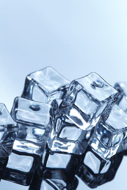 Мокрые кубики льда
 - Фото, изображение
