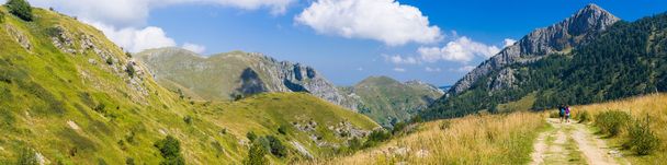 Hikers in the Ligurian Alps - Photo, image