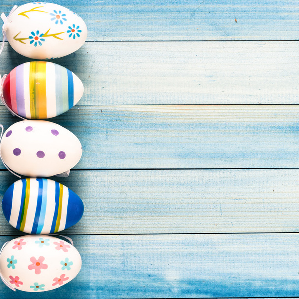 Украшенные пасхальные яйца - Фото, изображение