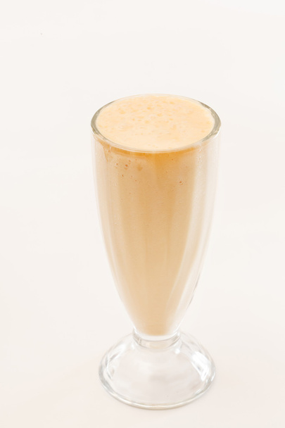 mango smoothie isolated on white - Foto, Imagen