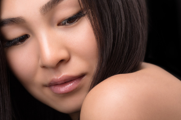 Studio gülümseyen Asyalı kadın Close-Up - Fotoğraf, Görsel