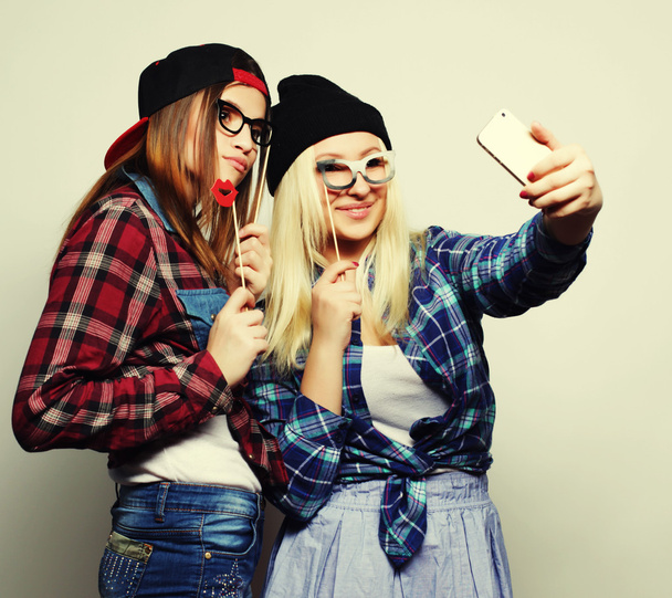two young funny women - Foto, Bild