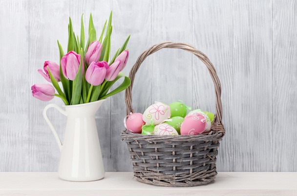 velikonoční vajíčka a tulipány - Fotografie, Obrázek