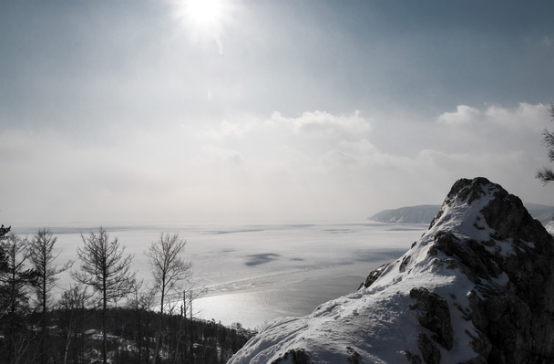 Winter scene on lake Baikal - Foto, imagen