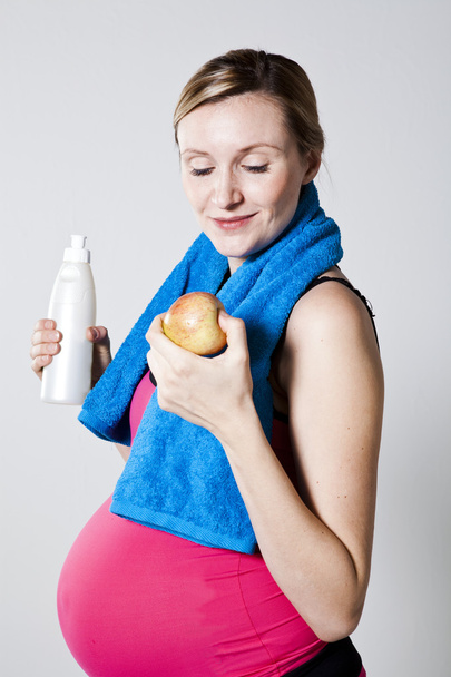 Healthy pregnant woman - Foto, afbeelding