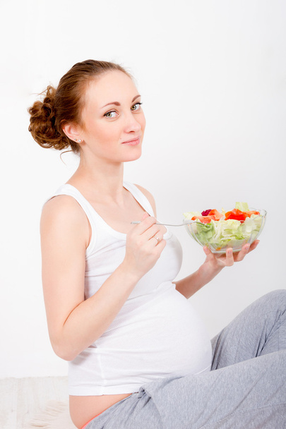 Young pregnant woman - Foto, Bild
