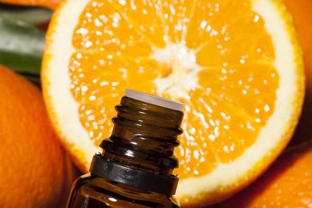 Orange Essential Oil - Foto, Imagem