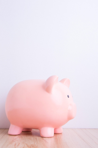 pink piggy bank - Фото, изображение