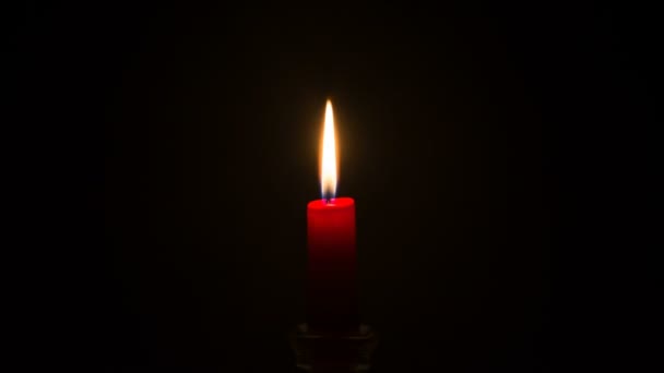 Κόκκινο κερί καίει έξω γρήγορα - Πλάνα, βίντεο
