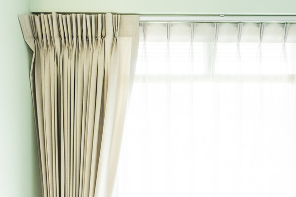 Hermosa decoración de cortina
 - Foto, Imagen
