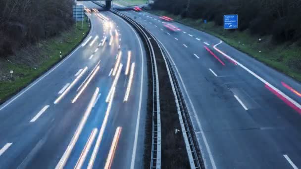 Autostrady i ruchu o zmierzchu - Materiał filmowy, wideo